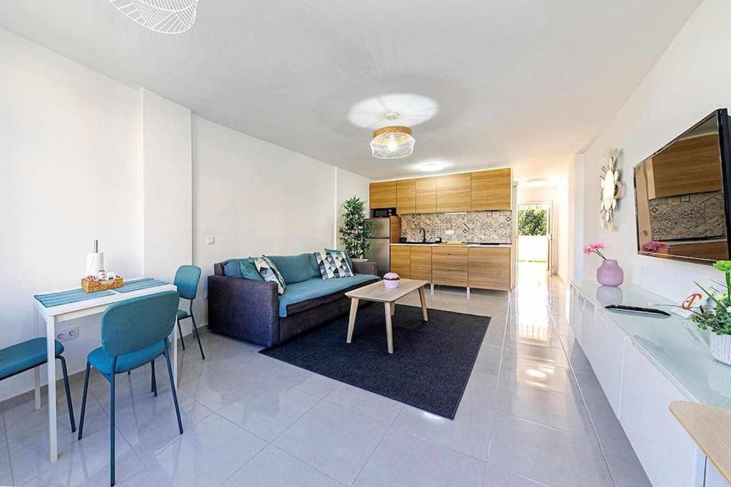 Apartamento Peka'S Place プラヤ・デル・イングレス エクステリア 写真
